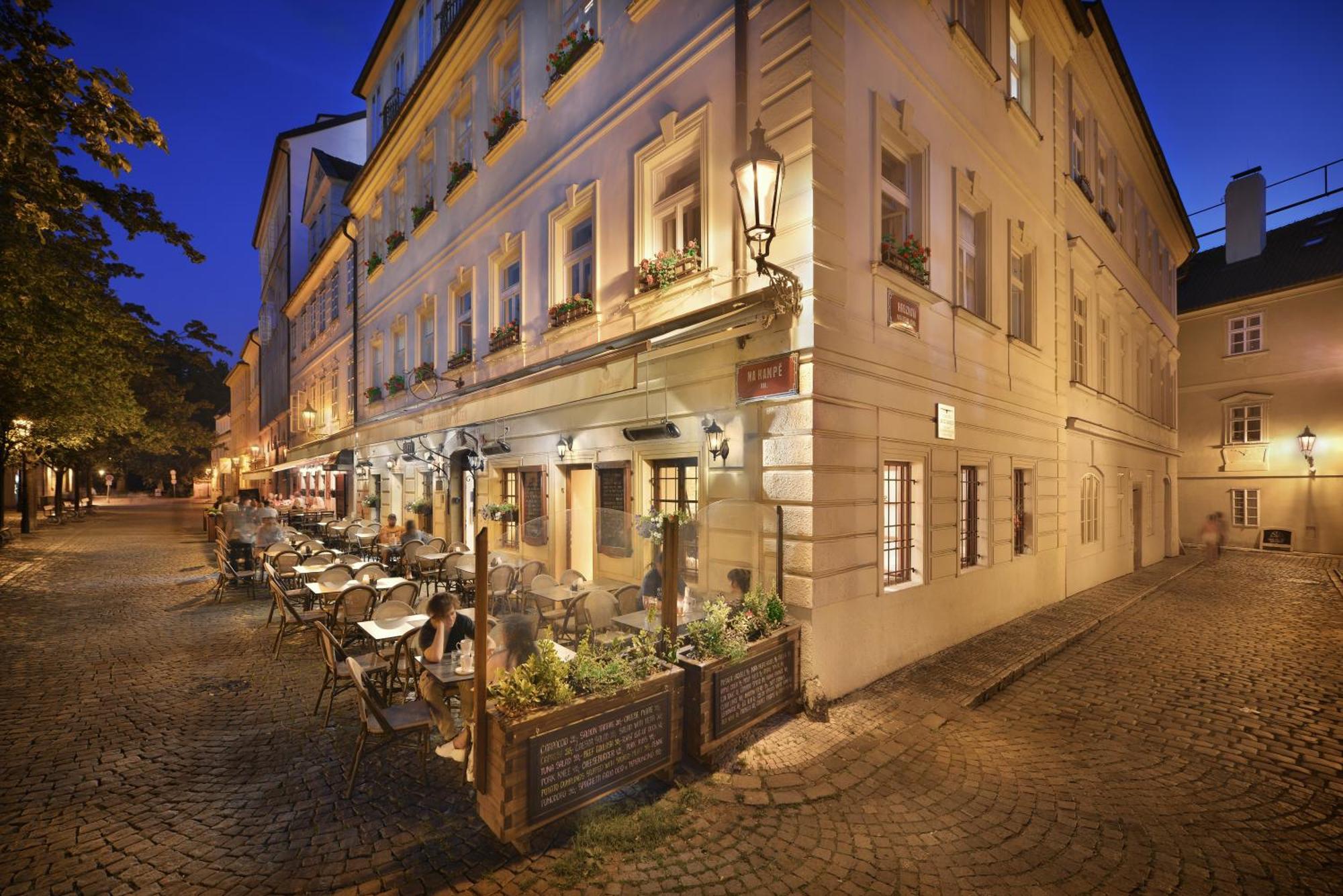 Hotell At The Golden Scissors 4*
