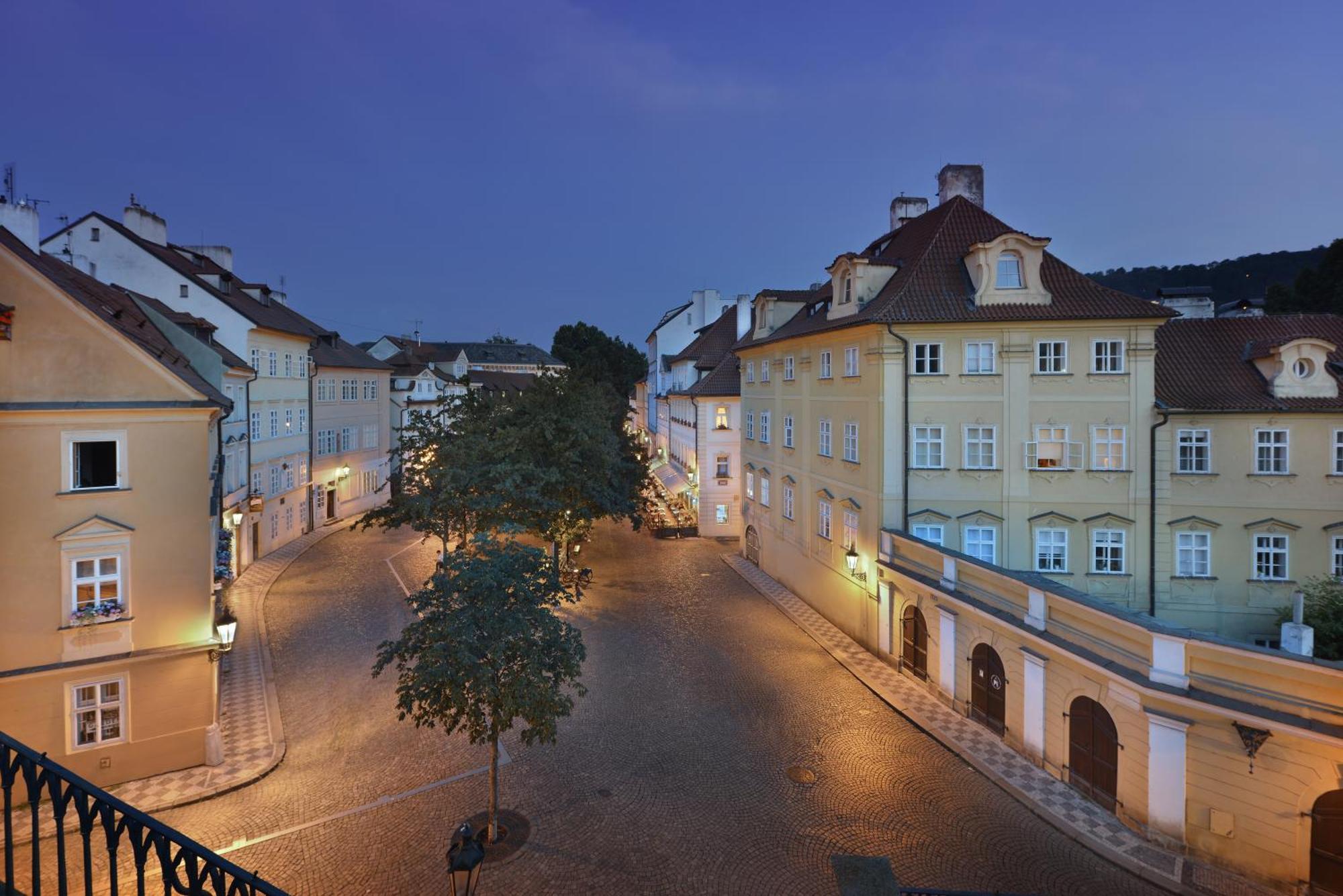 At The Golden Scissors 4* Prag
